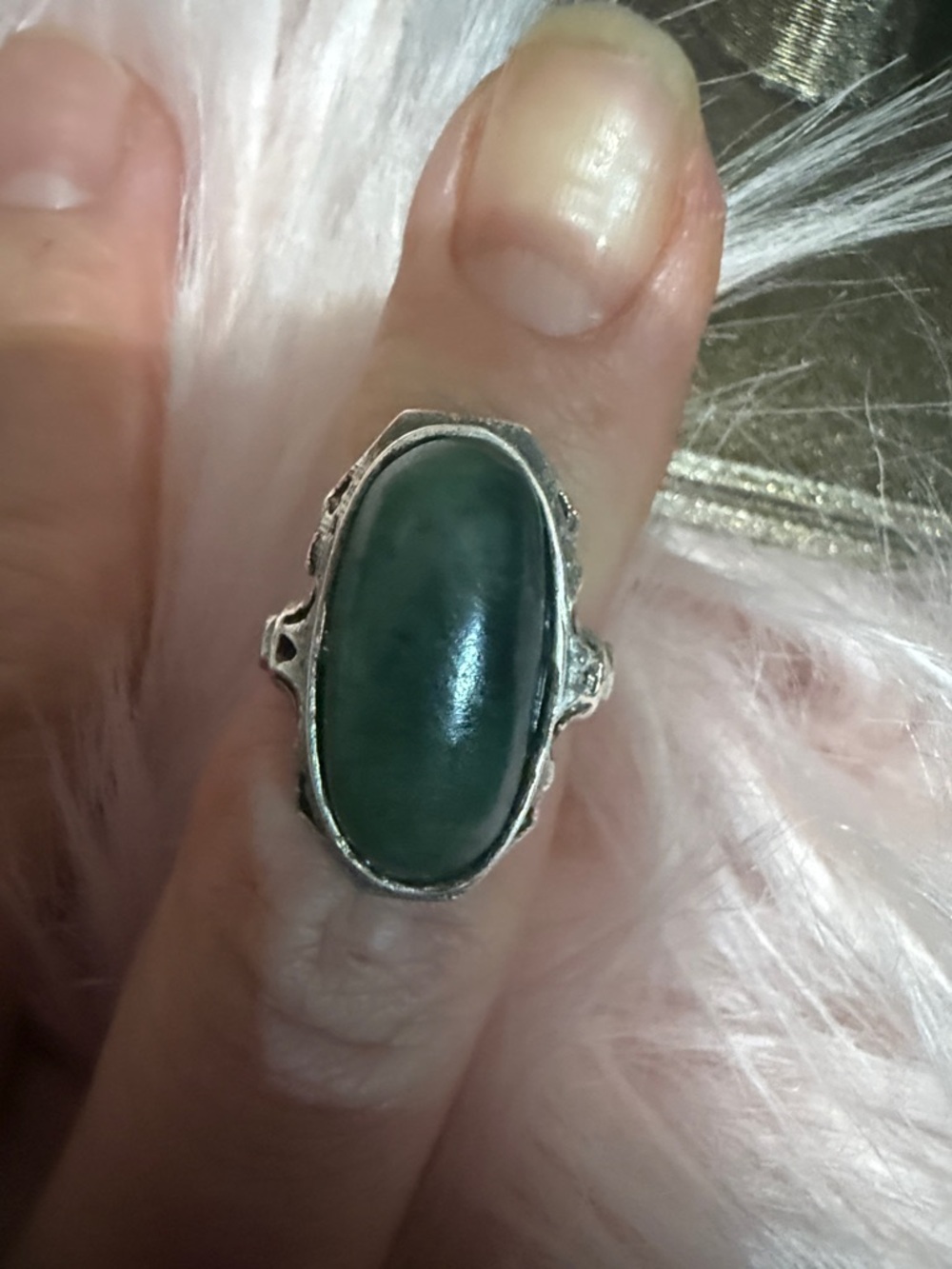 Vintage real Nephrite Jade Sterling Silver ring 1960s
Sz 6 1/2 - Picture 9 of 14